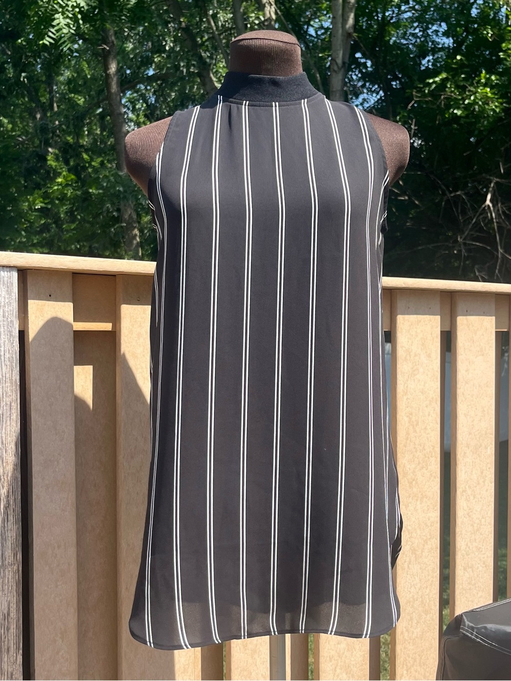 LOFT Black & White Striped Sleeveless Mock Neck Tunic Top Size XXS Office Chic
